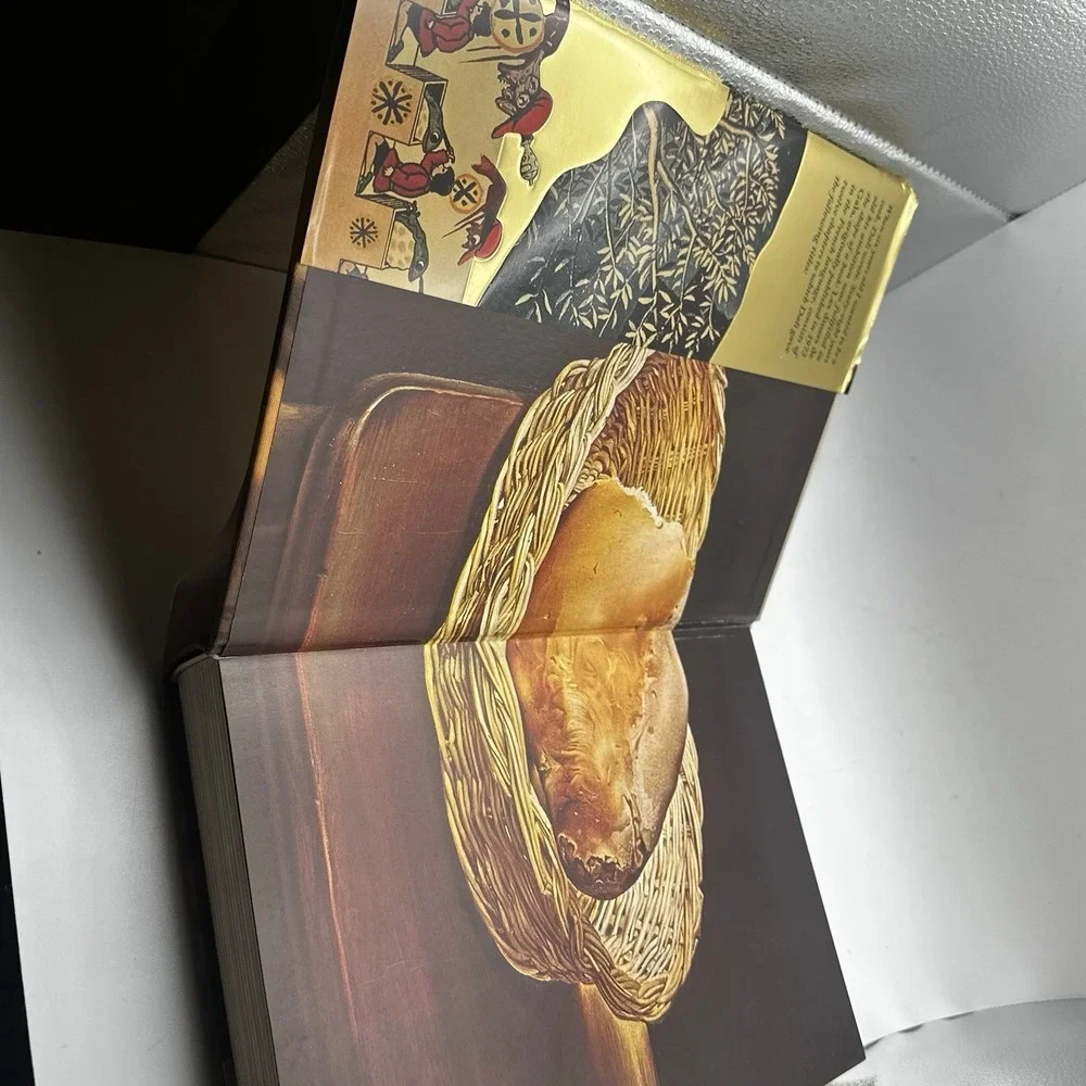 Dali Les Diners de Gala 2016 HCDJ Taschen International Cookbook Peter Moore GUC